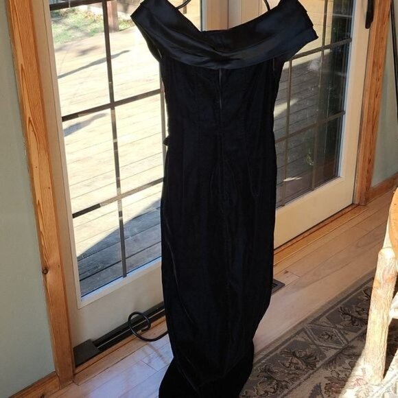 L.A. Glo Embellished Vintage Vneck Event Zippered Sleeveless Maxi Sz. 7/8 Dress - Picture 5 of 13